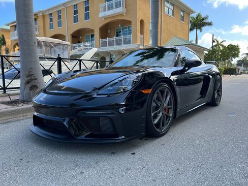 Used 2021 Porsche 718 Cayman GT4 image 4