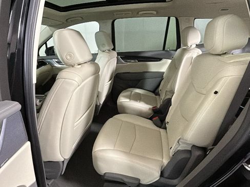 Used 2024 Cadillac XT6 Premium Luxury w/ LPO, Floor Liner Package AWD/4WD image 27