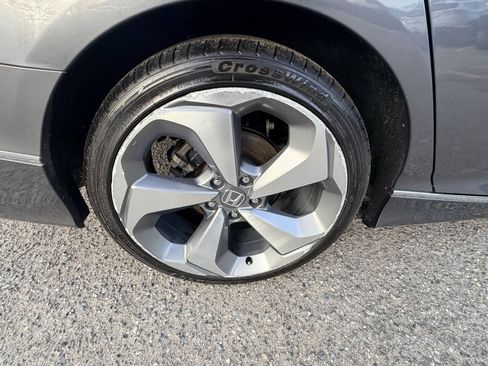Used 2018 Honda Accord Touring image 50