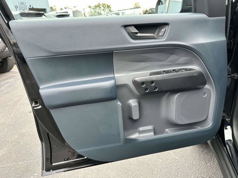 Used 2025 Ford Maverick XLT w/ XLT Luxury Package image 9