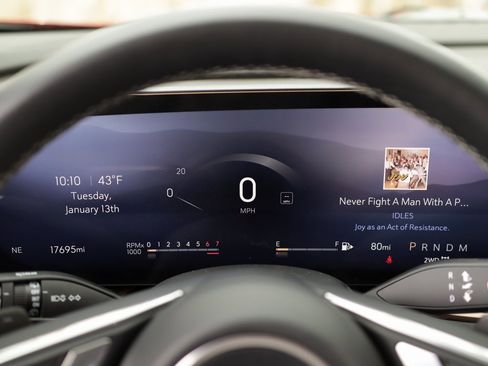 Used 2025 Buick Envision Sport Touring image 13