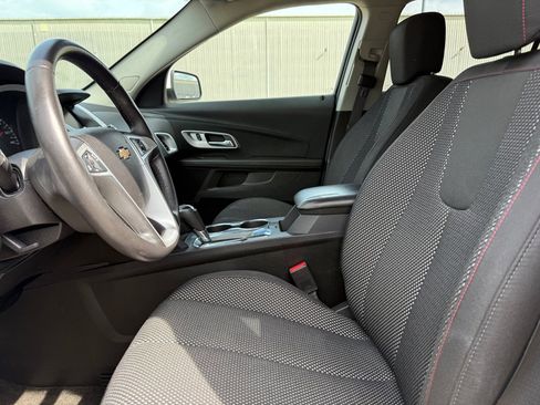 Used 2017 Chevrolet Equinox LT w/ Convenience Package AWD/4WD image 8