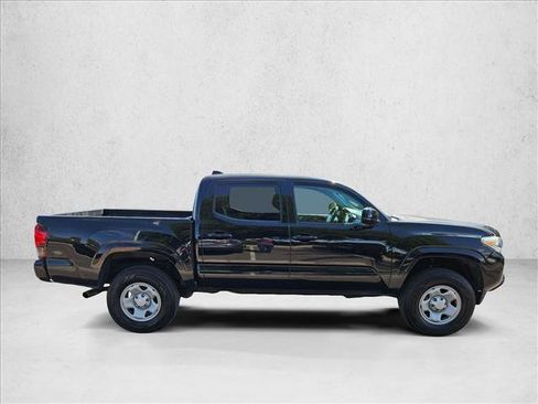 Used 2020 Toyota Tacoma SR AWD/4WD image 4