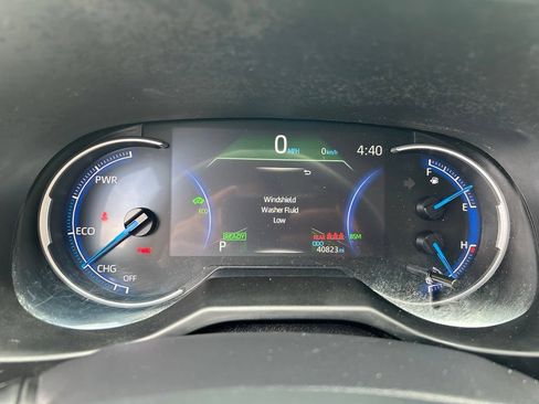 Used 2025 Toyota RAV4 XLE AWD/4WD image 16