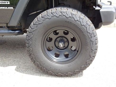 Used 2016 Jeep Wrangler Sport image 20