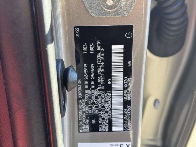 Used 2022 Lexus GX 460 Luxury w/ Sport Design Package AWD/4WD image 34