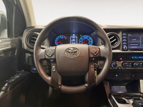 Used 2021 Toyota Tacoma SR AWD/4WD image 13