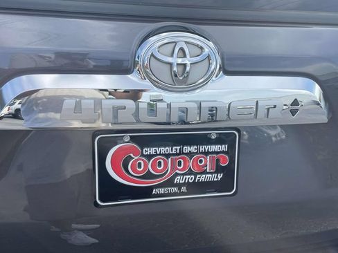 Used 2023 Toyota 4Runner Limited AWD/4WD image 10