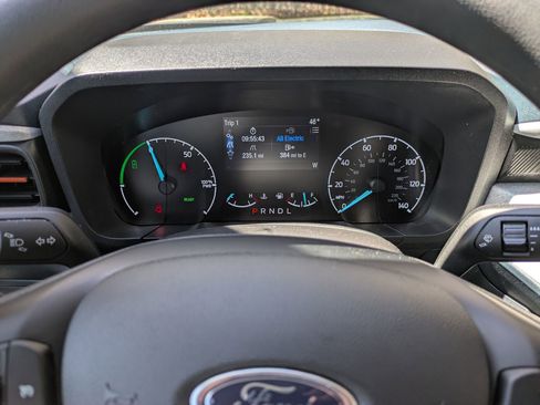 Certified 2024 Ford Maverick XLT image 16