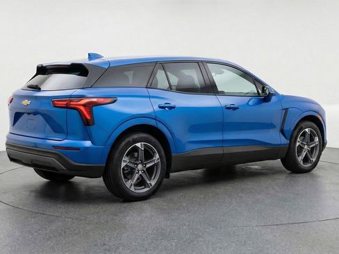 Used 2025 Chevrolet Blazer LT image 9