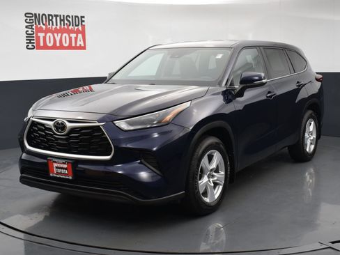 Used 2023 Toyota Highlander L FWD image 8
