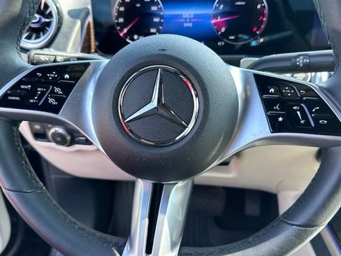 Used 2026 Mercedes-Benz GLB 250 4MATIC image 19