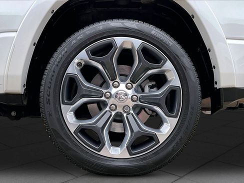 Used 2022 RAM 1500 Limited w/ Body Color Bumper Group AWD/4WD image 11