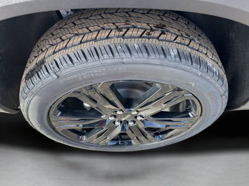 New 2026 GMC Acadia Elevation image 9