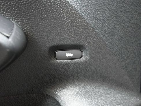Used 2025 Honda Civic Sport image 18