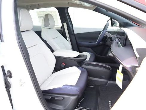 New 2026 Nissan Leaf Platinum+ FWD image 22