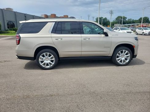 Used 2021 Chevrolet Tahoe High Country w/ Premium Package AWD/4WD image 6
