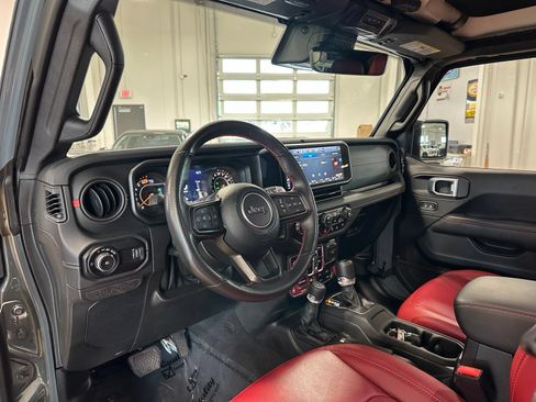 Used 2024 Jeep Wrangler Unlimited Rubicon 392 AWD/4WD image 16