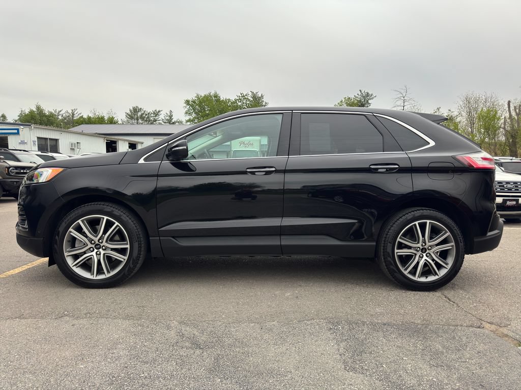 Used 2024 Ford Edge Titanium w/ Equipment Group 301A AWD/4WD image 8