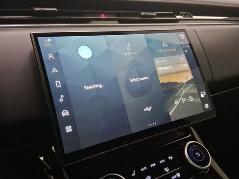 Used 2023 Land Rover Range Rover Sport SE Dynamic image 25