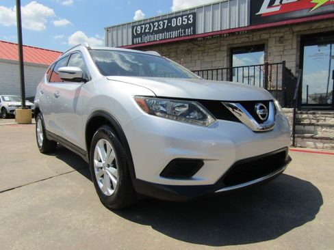 Used 2016 Nissan Rogue SV w/ SV Moonroof Package FWD image 6