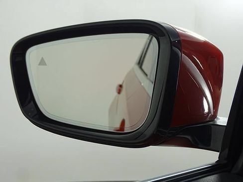 Used 2024 BMW 330i Sedan RWD image 43