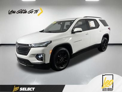 Used 2023 Chevrolet Traverse LT