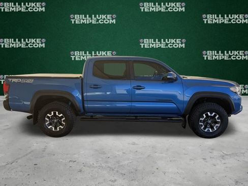 Used 2018 Toyota Tacoma TRD Off-Road image 3