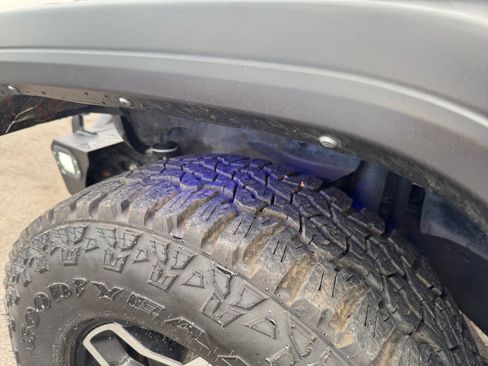 Used 2022 Jeep Wrangler Sport S AWD/4WD image 24