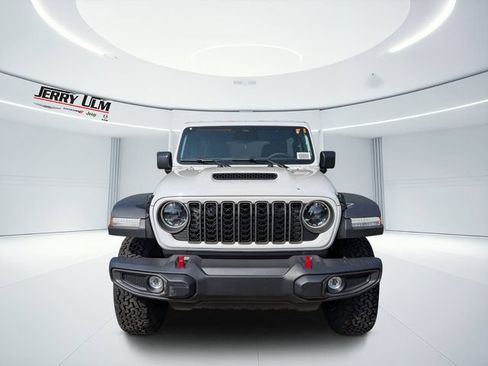 New 2026 Jeep Wrangler Unlimited Rubicon AWD/4WD image 8