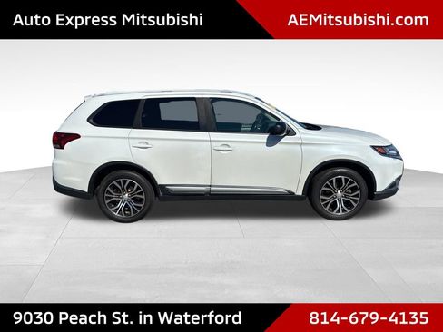 Used 2017 Mitsubishi Outlander ES AWD/4WD image 8