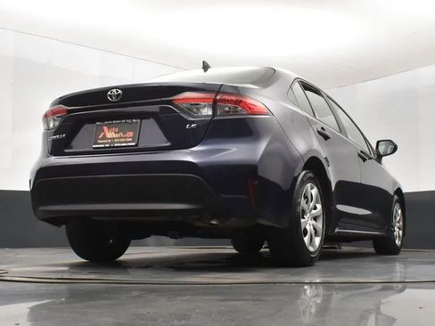 Used 2023 Toyota Corolla LE FWD image 13