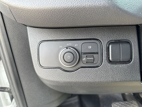 Used 2022 Mercedes-Benz Sprinter 3500 image 40