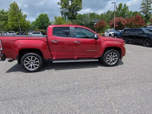 Used 2021 GMC Canyon Denali RWD image 9