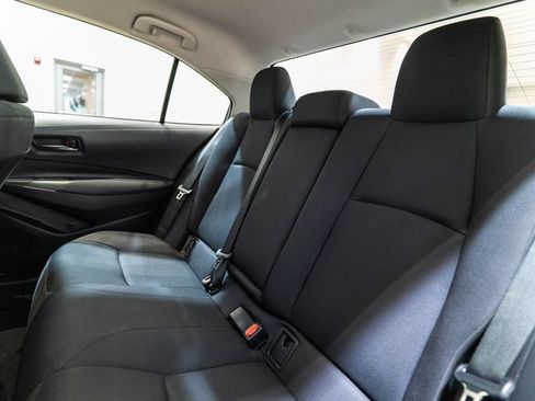 Used 2025 Toyota Corolla LE FWD image 28