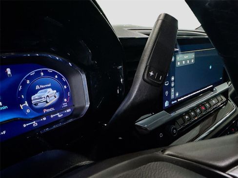 Used 2024 Chevrolet Silverado 1500 LT w/ Protection Package RWD image 15