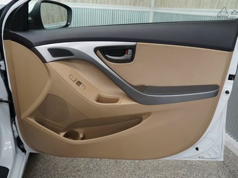 Used 2012 Hyundai Elantra GLS w/ Preferred Pkg 3 FWD image 26