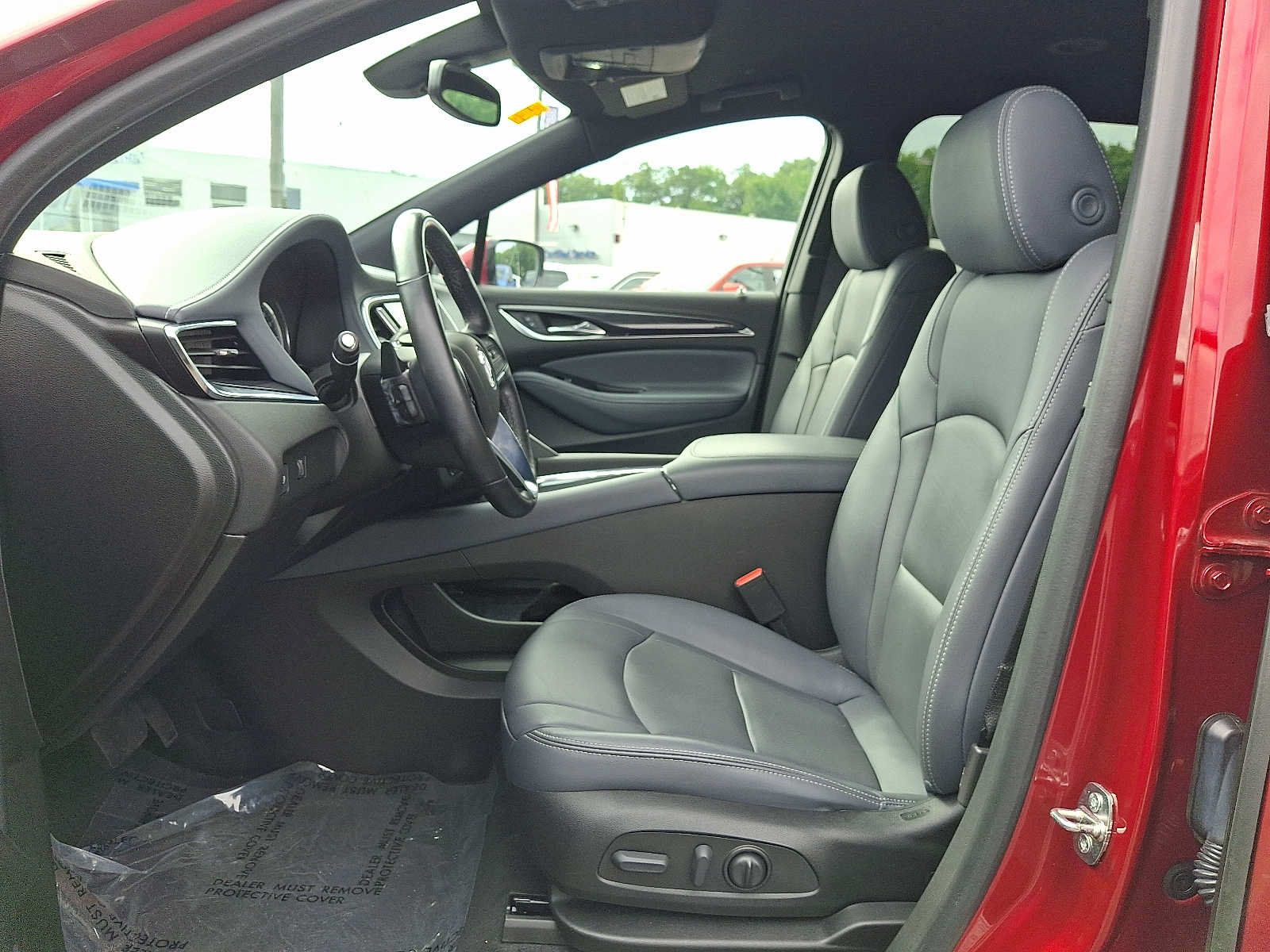 Used 2023 Buick Enclave Essence FWD image 13