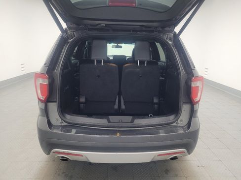 Used 2017 Ford Explorer Limited image 29