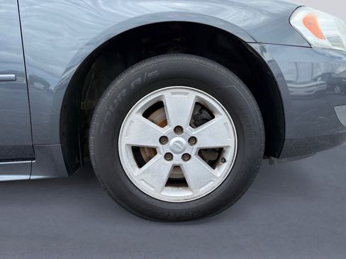 Used 2011 Chevrolet Impala LT FWD image 9