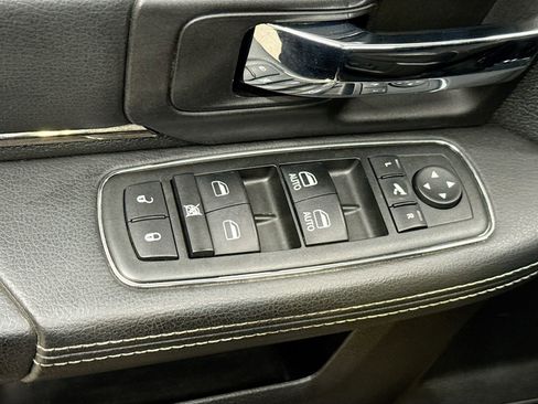 Used 2014 RAM 1500 Sport w/ Convenience Group image 21