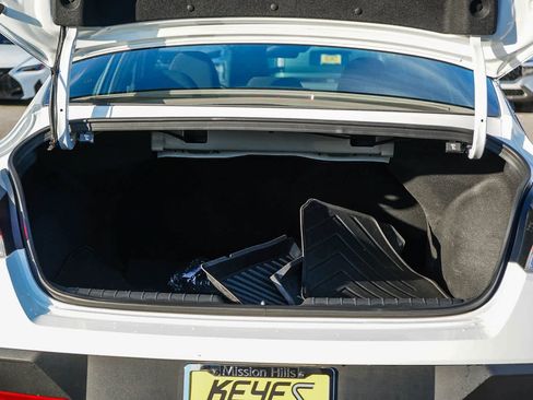 New 2025 Hyundai Elantra Sport image 12