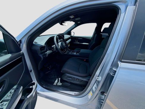 New 2026 Honda Pilot Sport image 17