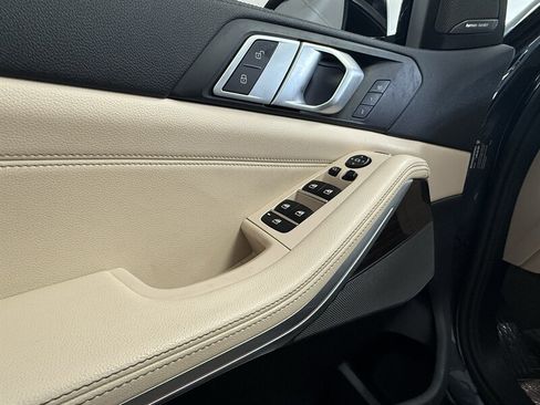 Used 2021 BMW X5 sDrive40i w/ Premium Package RWD image 9