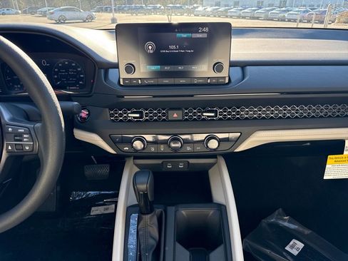 New 2025 Honda Accord SE image 15