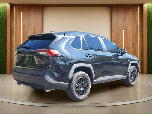 Used 2023 Toyota RAV4 XLE w/ Convenience Package FWD image 31