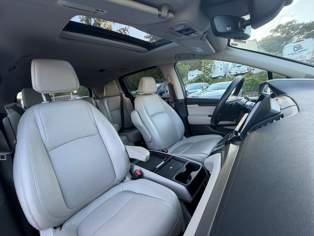 Used 2025 Honda Odyssey EX-L image 6