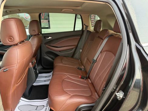 Used 2017 Buick Envision Essence image 9