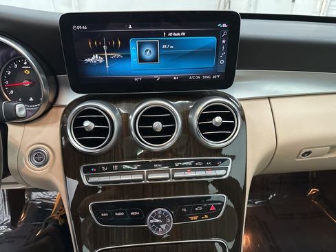 Used 2019 Mercedes-Benz C 300 Sedan image 14