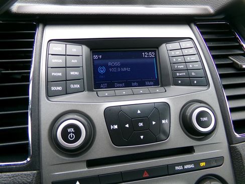 Used 2019 Ford Taurus Police Interceptor AWD image 21